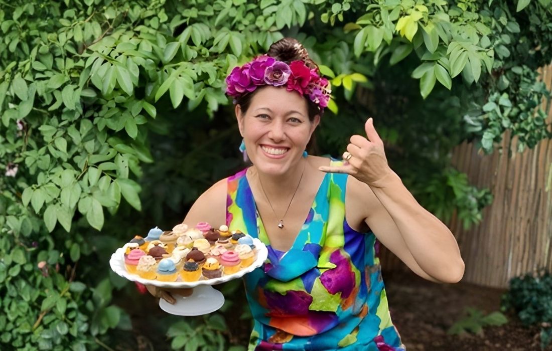 Akiko White, Aloha Bites